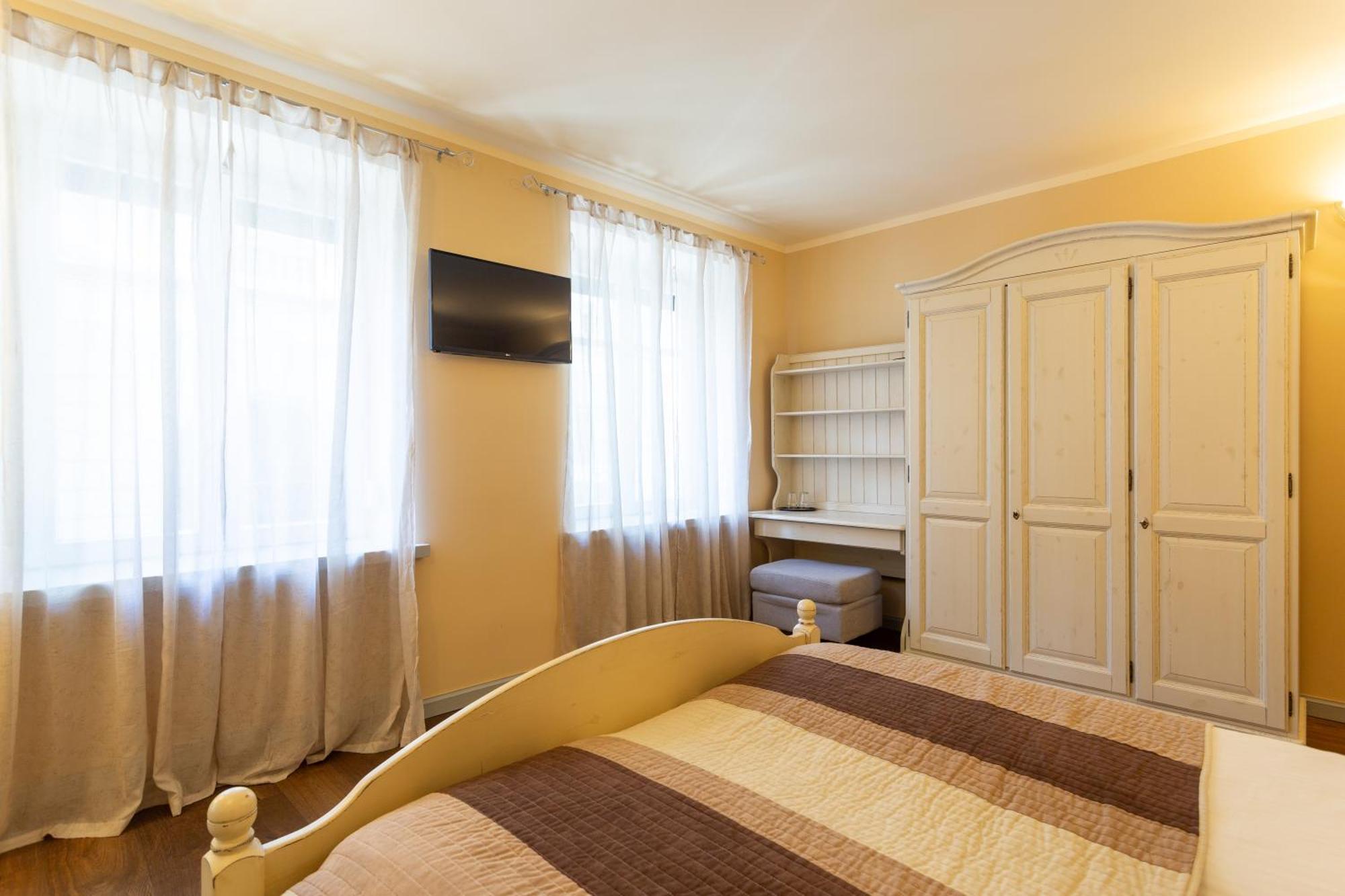 Patrick'S Pub Hotel Maribor Exterior photo